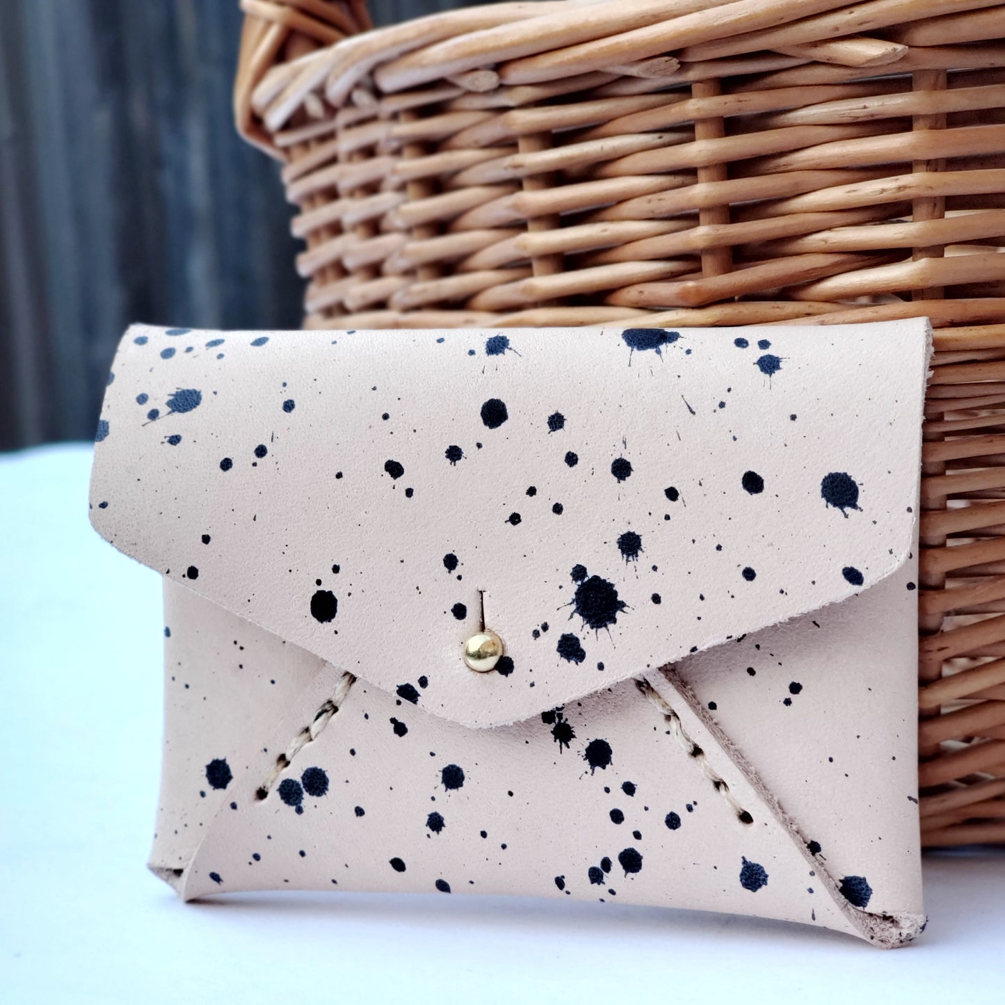 Idun goddess card case - dots