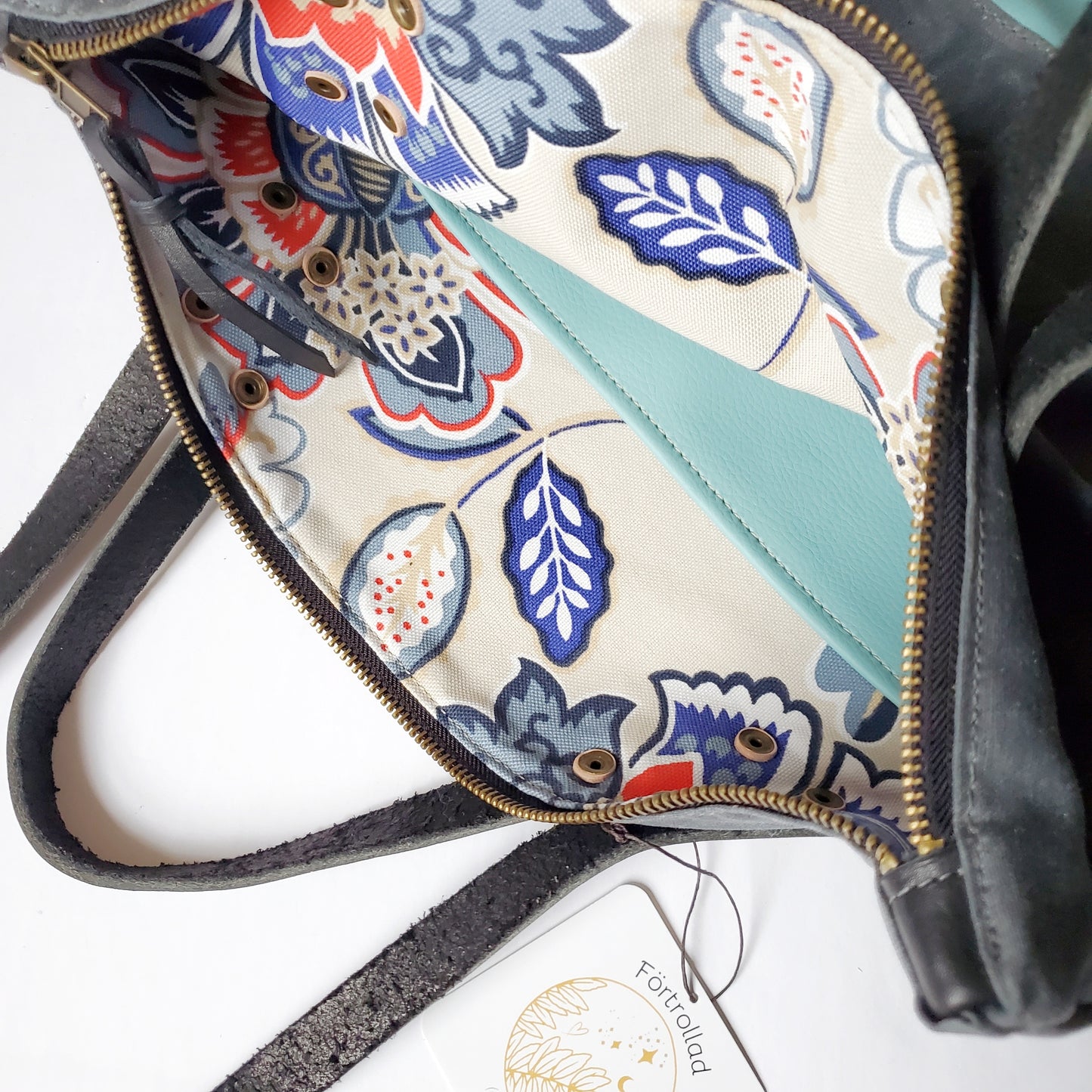 Viking utility tote