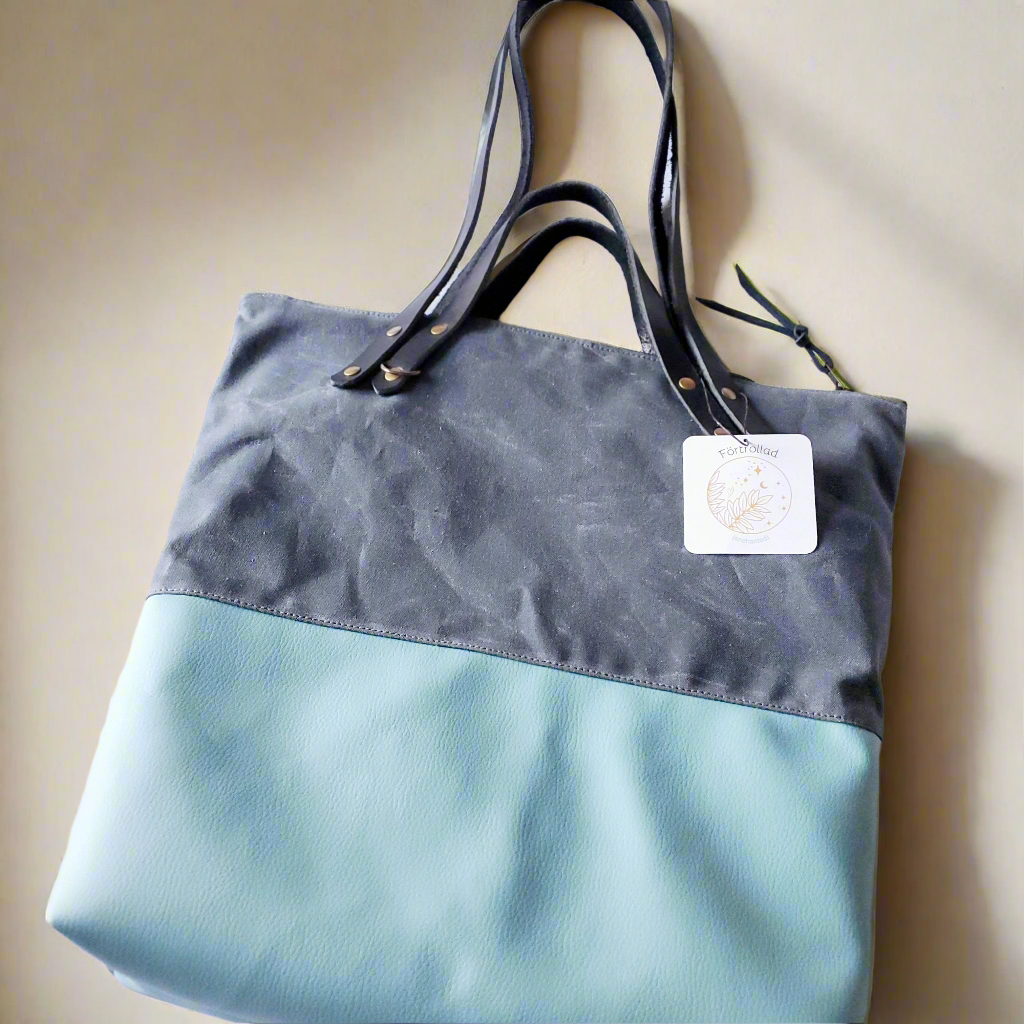 Viking utility tote