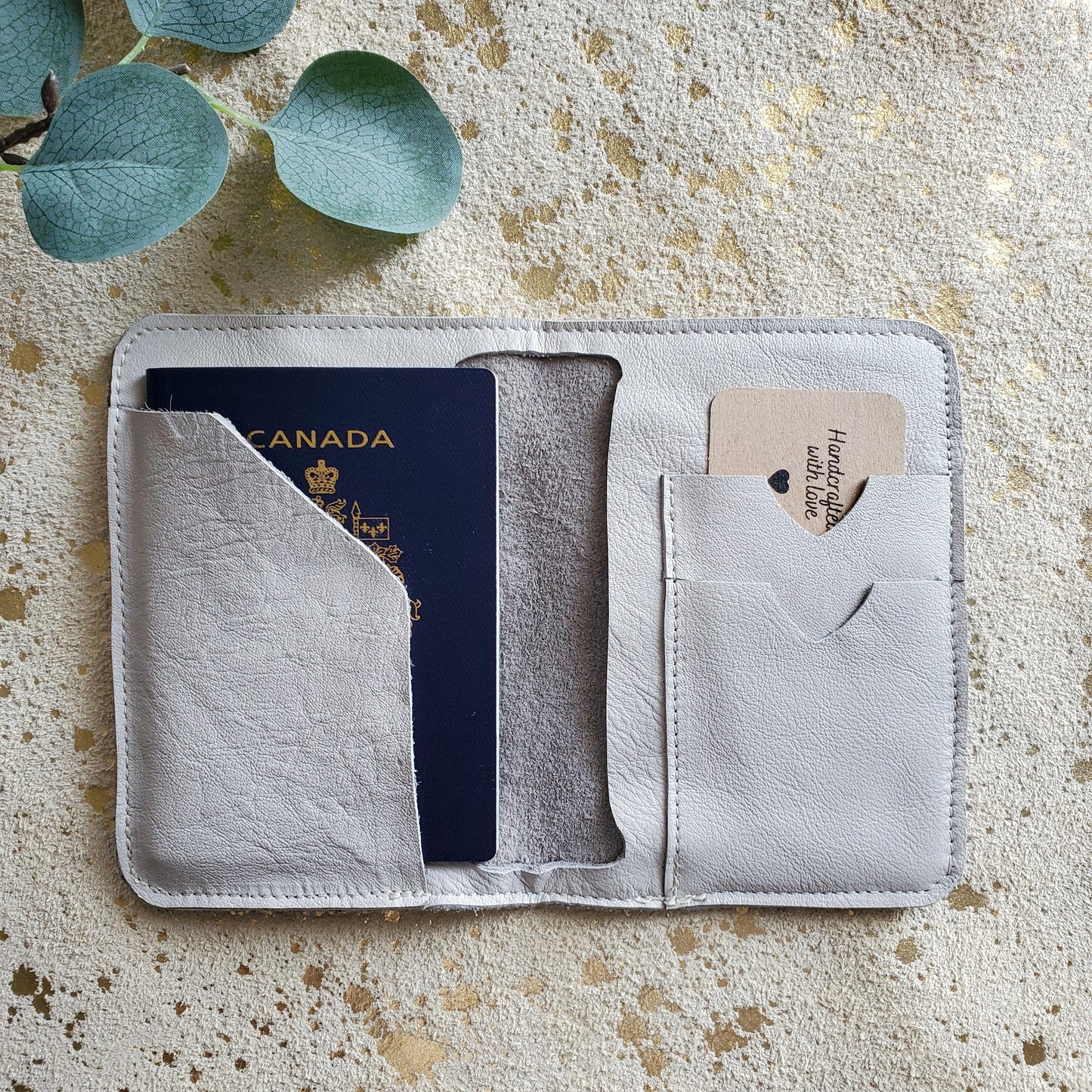 Passport Case Midgård - sand