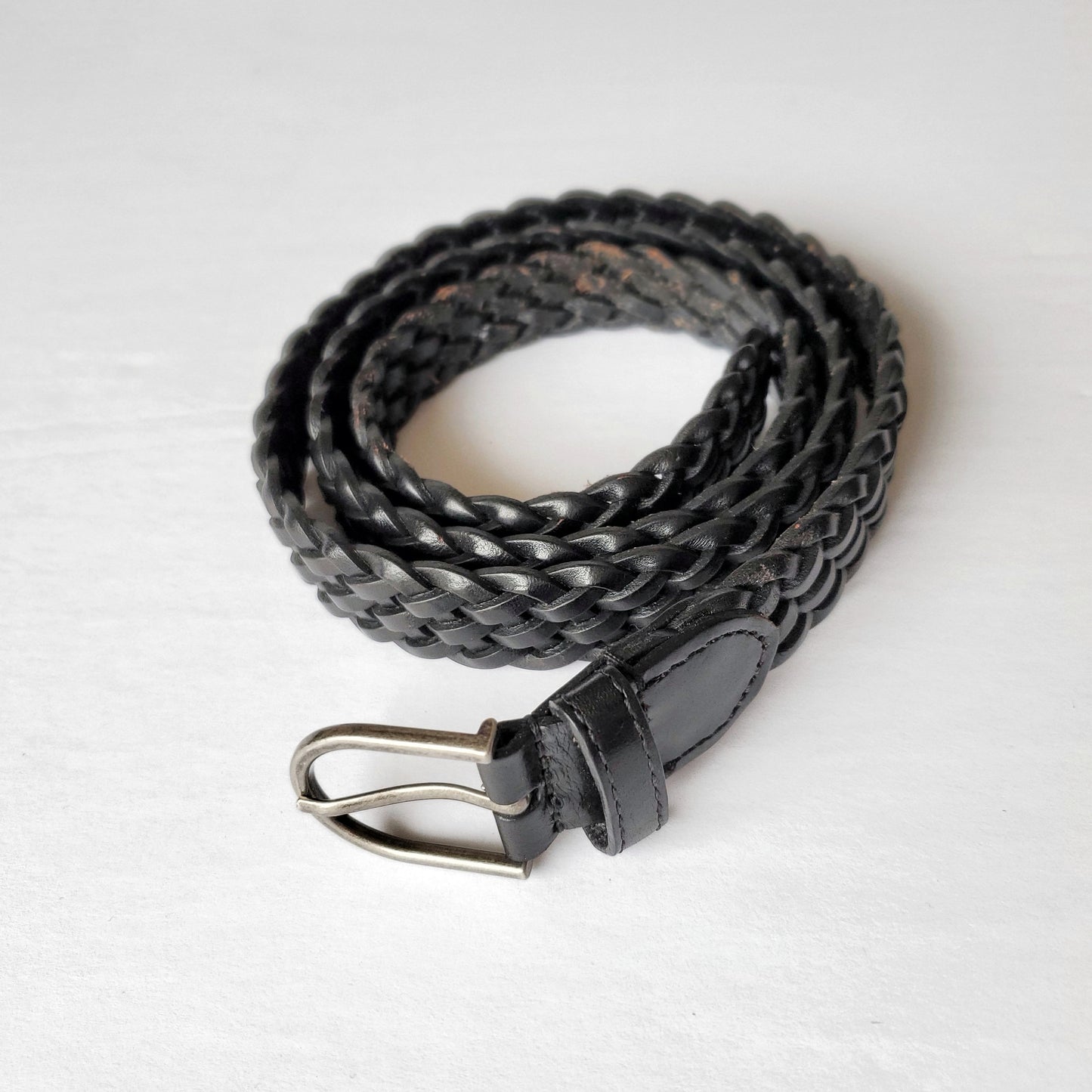 Braided leather belt - black