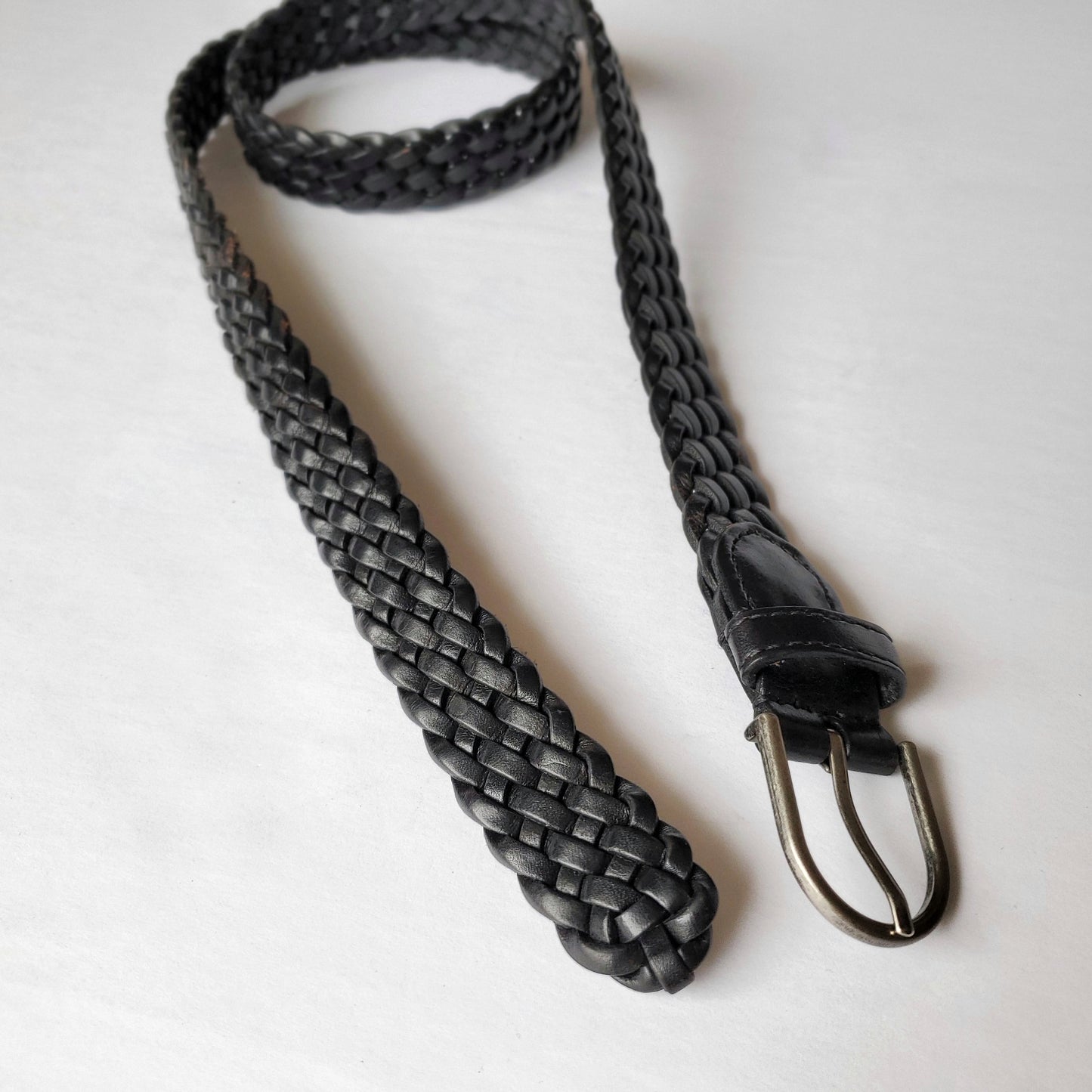 Braided leather belt - black